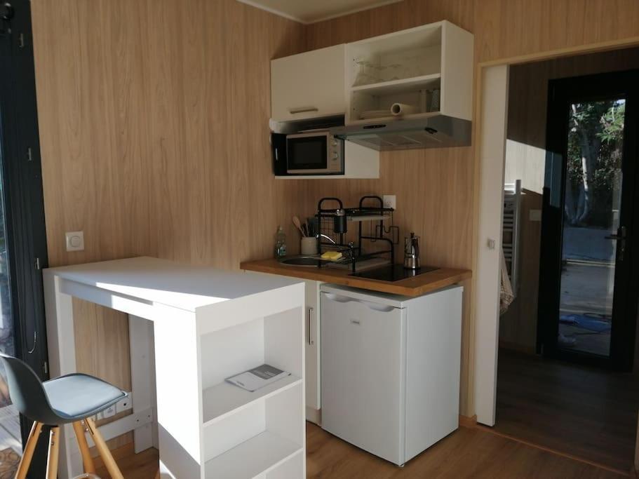 Joli Studio Indépendant En Bois Avec Jacuzzi Prive Fréjus Extérieur photo