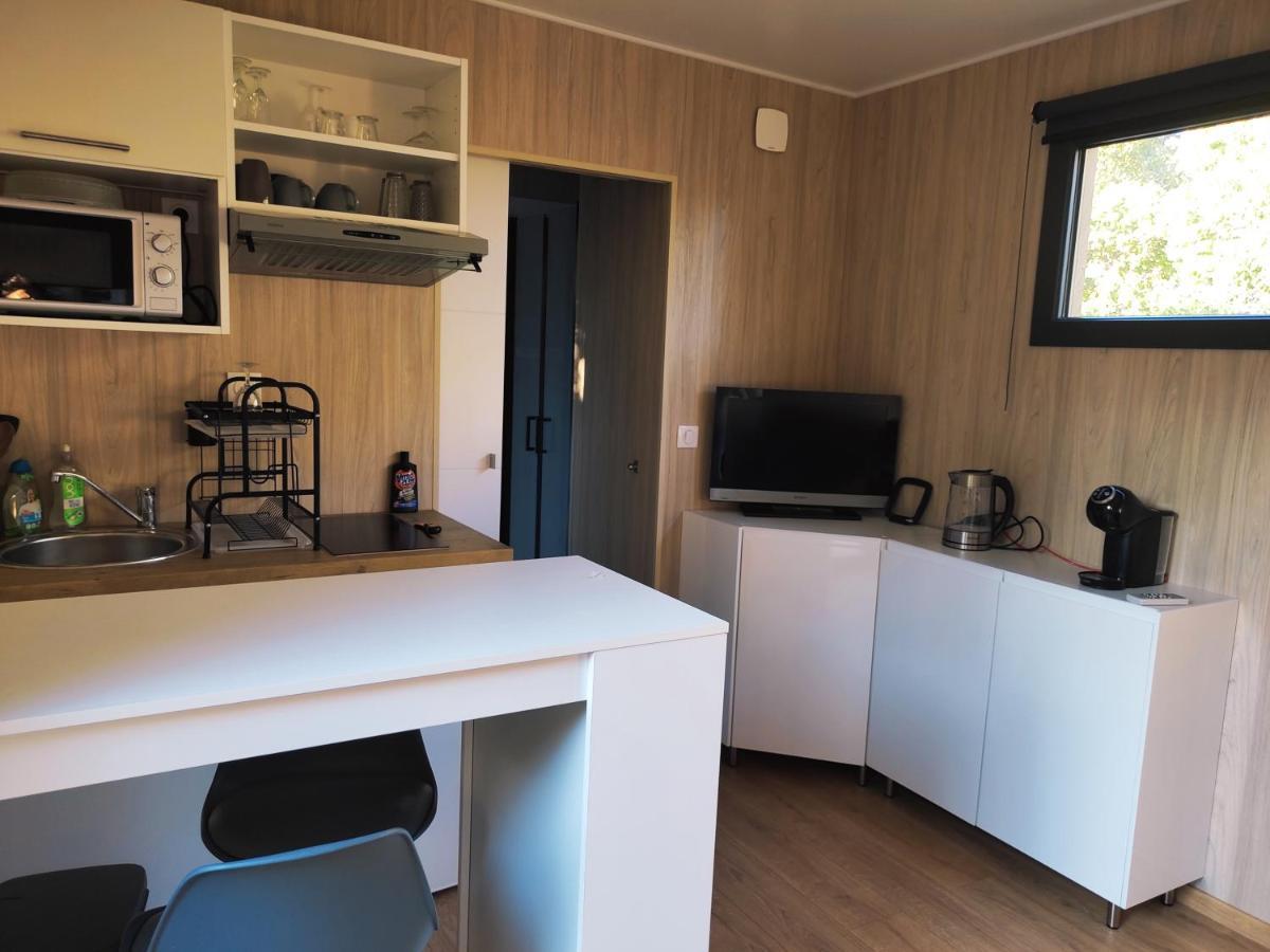 Joli Studio Indépendant En Bois Avec Jacuzzi Prive Fréjus Extérieur photo